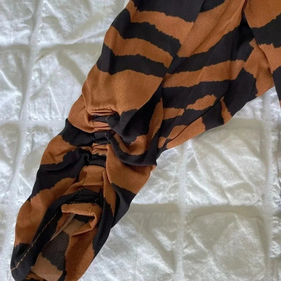 All Saints Josephine zephyr tiger print mini dress - Picture 7 of 12